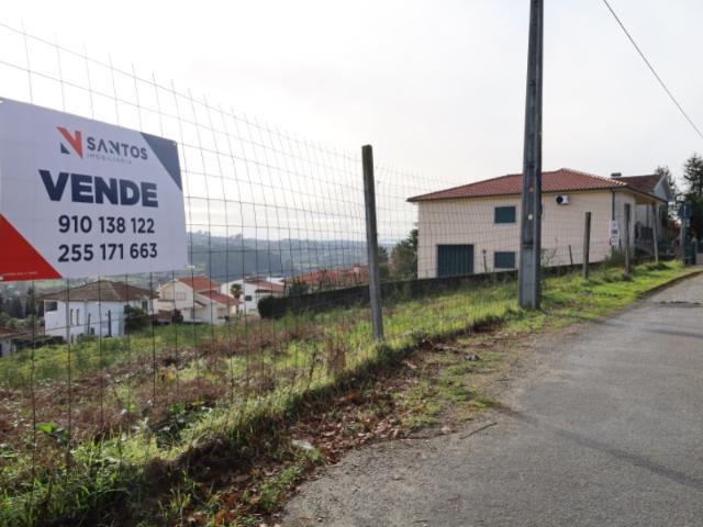 Terreno venda em Felgueiras, Airães