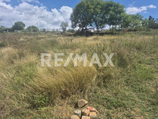 Terreno en venta en San Lorenzo Cacaotepec, Oaxaca