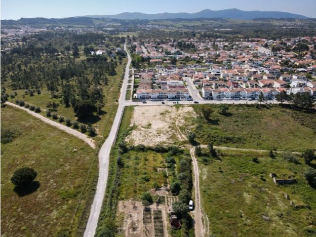 Terreno venda em Azeitão (São Lourenço e São Simão), Setúbal