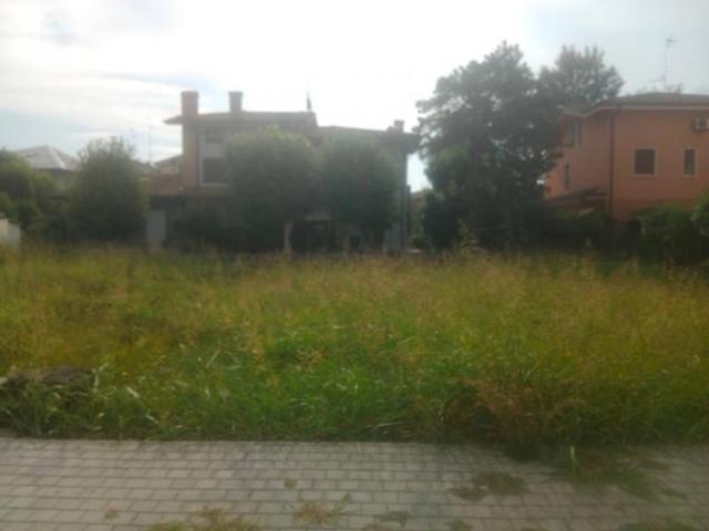 Terreno in vendita a Rovereto sulla Secchia, Novi di Modena