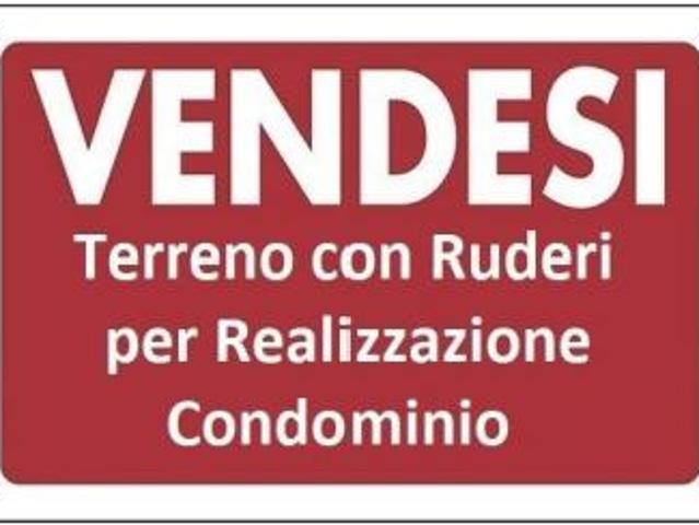 Terreno in vendita a Marina Di Massa, Toscana