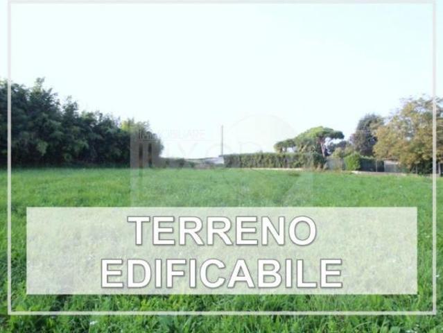 Terreno in vendita a Rogeno, Lombardia
