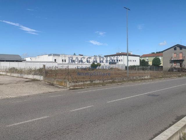 Terreno in vendita a Quartiere Centro Nord, Faenza