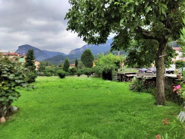 Terreno in vendita a Calolziocorte, Lombardia