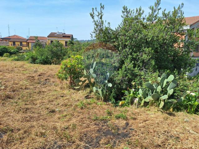 Terreno in vendita a Acireale, Sicilia
