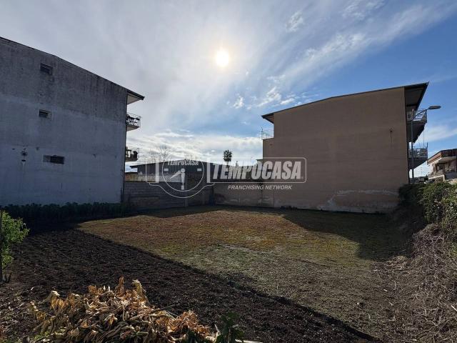 Terreno in vendita a Afragola, Campania
