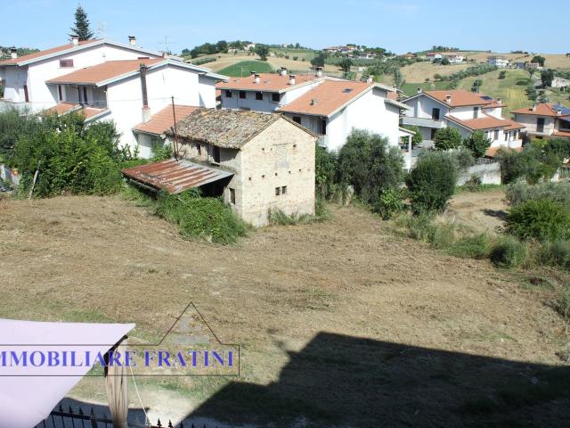 Terreno in vendita a Unione dei Comuni della Val Vibrata, Ancarano