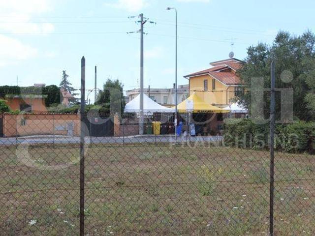 Terreno in vendita a Aprilia, Lazio