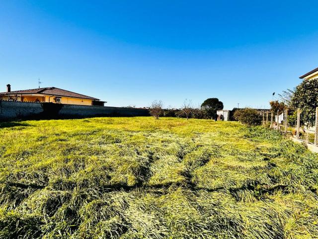 Terreno in vendita a Aprilia, Lazio