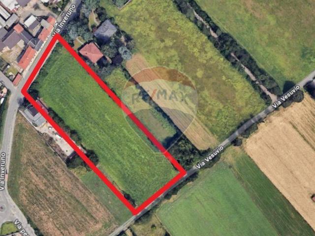 Terreno in vendita a Busto Garolfo, Milano