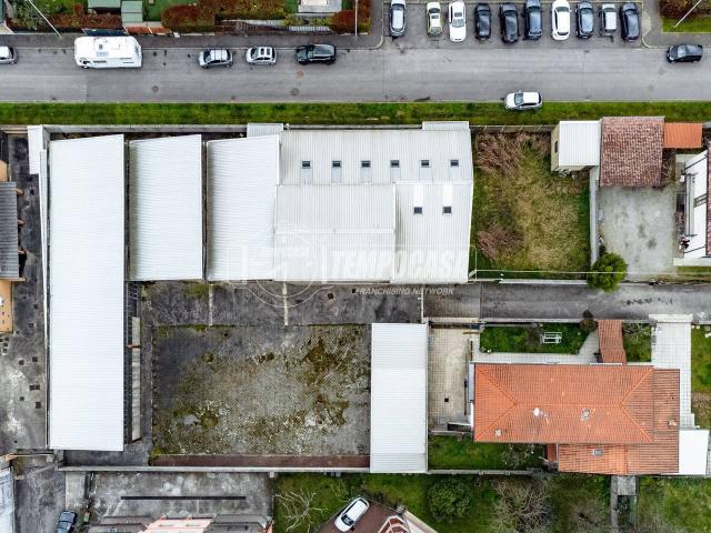 Terreno in vendita a Bariola, Caronno Pertusella