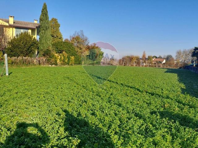 Terreno in vendita a Casalserugo, Ronchi del Volo