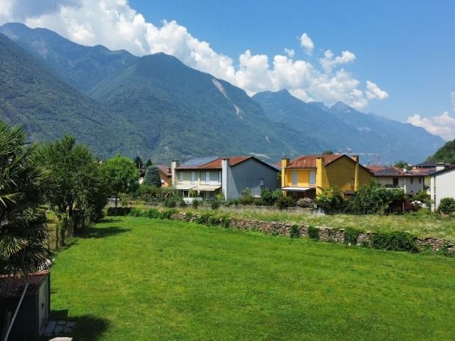 Grundstück kaufen in Arbedo-Castione, Tessin