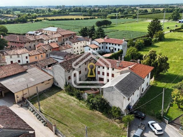 Terreno in vendita a Codroipo, Friuli-Venezia Giulia