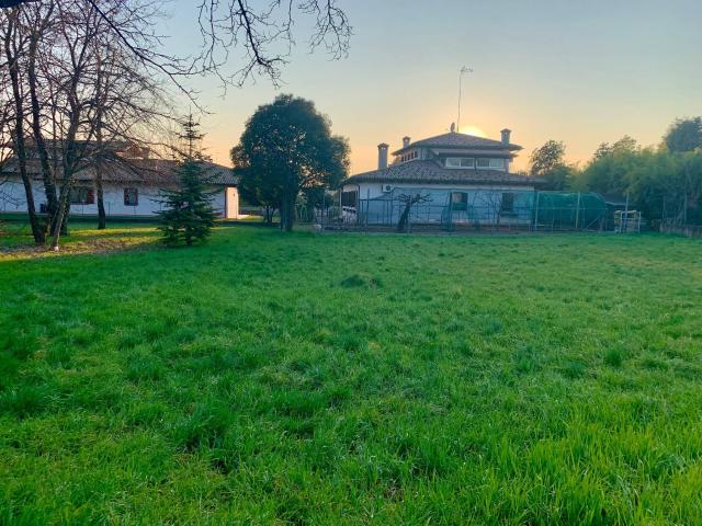 Terreno in vendita a Romans, Cordenons