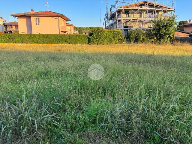Terreno in vendita a Desenzano Del Garda, Lombardia