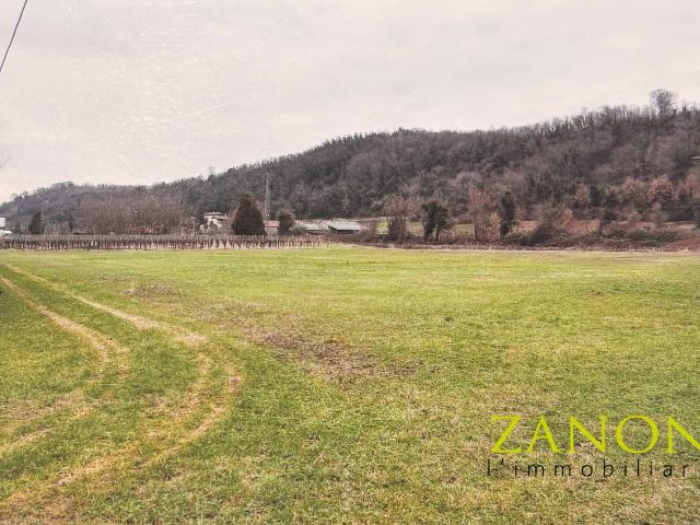Terreno in vendita a Farra D'isonzo, Friuli-Venezia Giulia