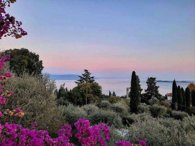 Terreno in vendita a Comunità Montana Parco Alto Garda bresciano, Gardone Riviera