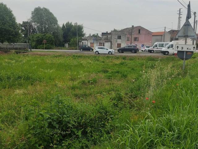 Terreno in vendita a Gavello, Veneto
