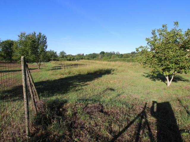 Terreno in vendita a Lucinico / Ločnik / Luzinìs, Gorizia