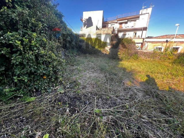 Terreno in vendita a Gravina Di Catania, Sicilia