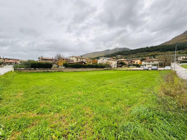 Terreno in vendita a Gualdo Tadino, Umbria