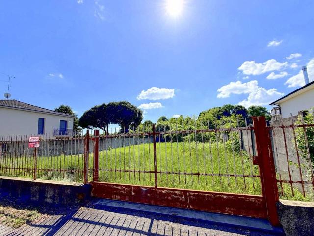 Terreno in vendita a Inveruno, Lombardia