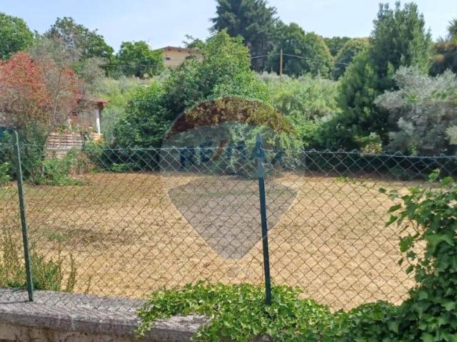 Terreno in vendita a Colle Angeloni, Lariano