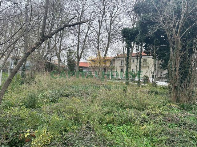 Terreno in vendita a Mercogliano, Campania