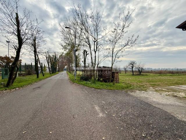 Terreno in vendita a Montichiari, Lombardia