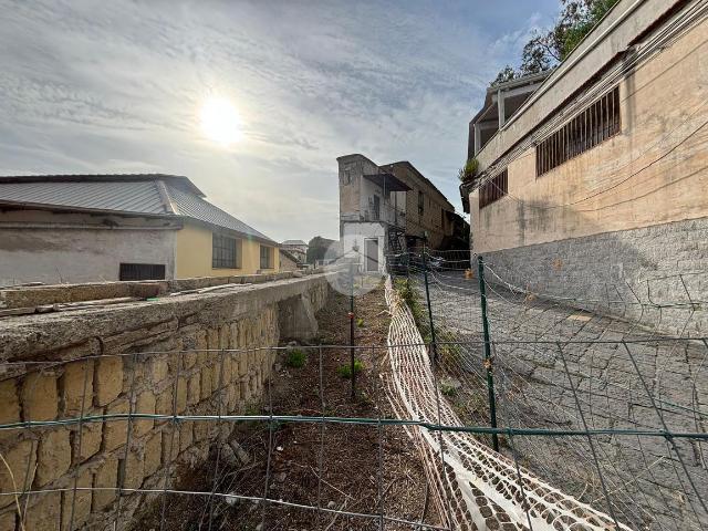 Terreno in vendita a Municipalità 4, Campania