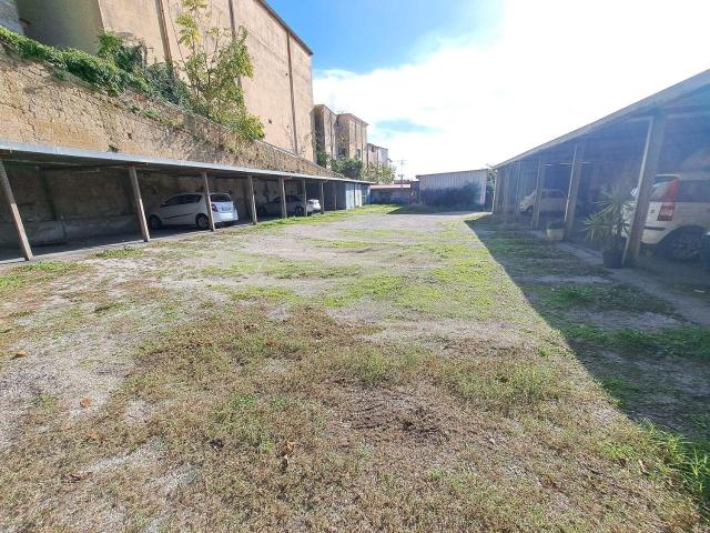 Terreno in vendita a Municipalità 4, Campania