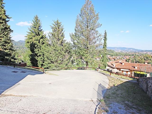 Terreno in vendita a Palazzago, Lombardia