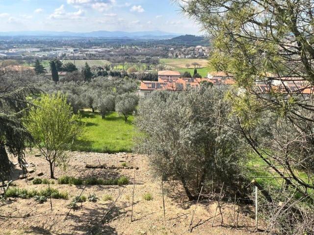 Terreno in vendita a Lacugnano, Perugia