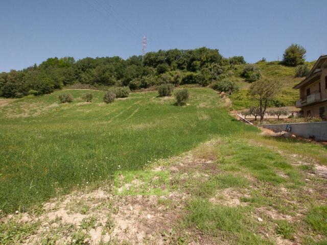 Terreno in vendita a Marche, Fermo
