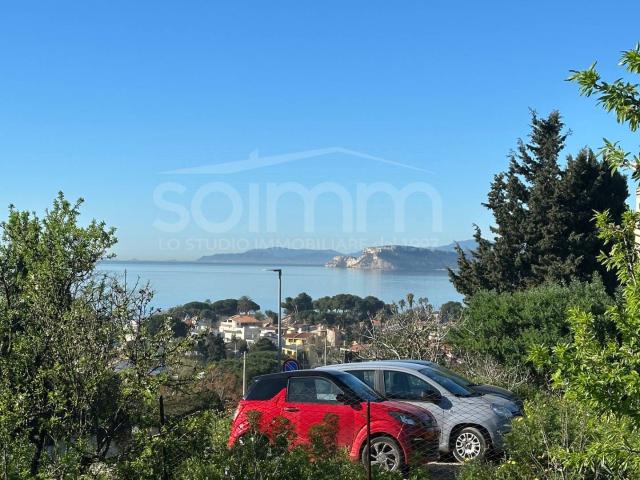 Terreno in vendita a Mràxini Arrùbiu/Margine Rosso, Quartu Sant'elena