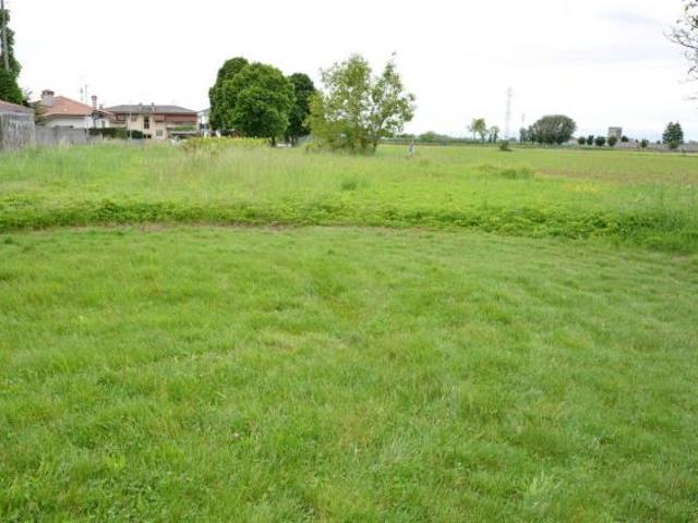 Terreno in vendita a Remanzacco, Friuli-Venezia Giulia