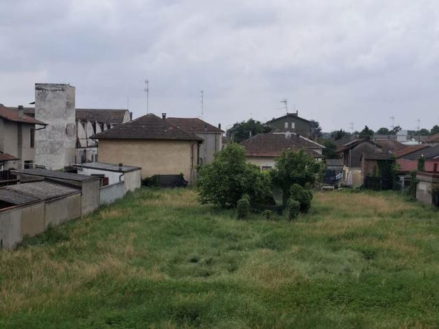 Terreno in vendita a Robbio, Lombardia
