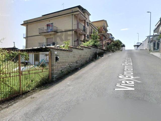 Terreno in vendita a Tor San Giovanni, Roma