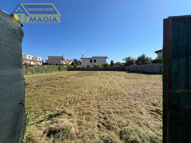 Terreno in vendita a Stagni di Ostia, Roma Capitale