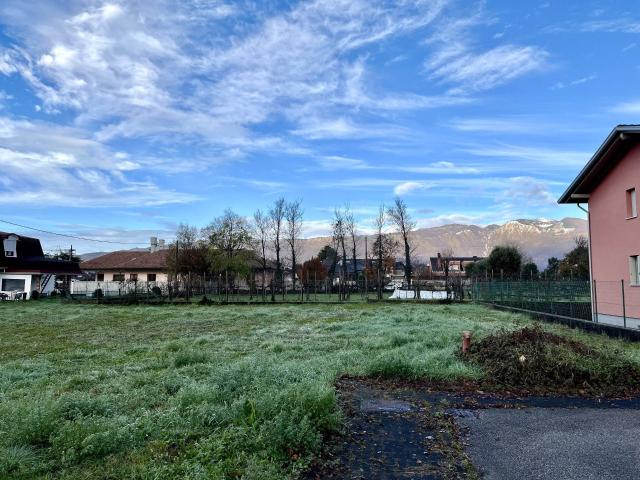Terreno in vendita a Roveredo In Piano, Friuli-Venezia Giulia
