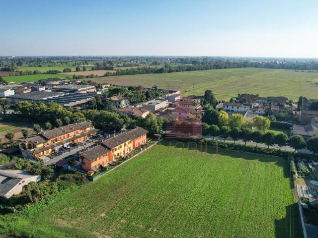 Terreno in vendita a San Paolo, Lombardia