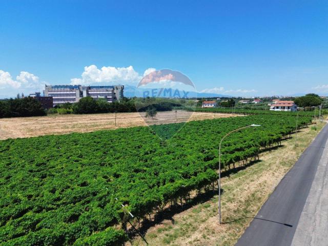 Terreno in vendita a Santa Maria Imbaro, Abruzzo