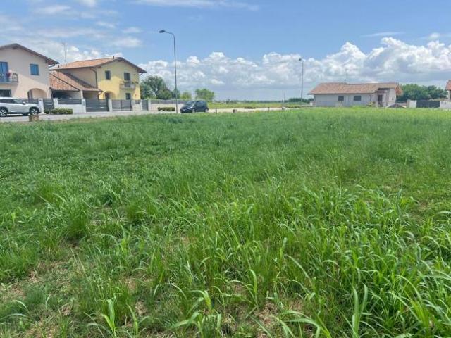 Terreno in vendita a Santa Maria La Longa, Friuli-Venezia Giulia
