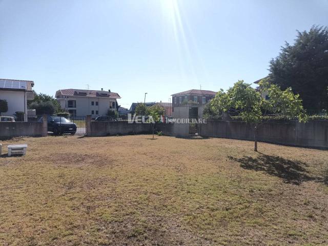 Terreno in vendita a Unione dei Comuni della Val Vibrata, Sant'egidioalla Vibrata