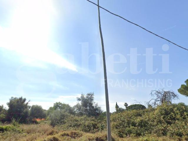 Terreno in vendita a Fontane Bianche, Siracusa