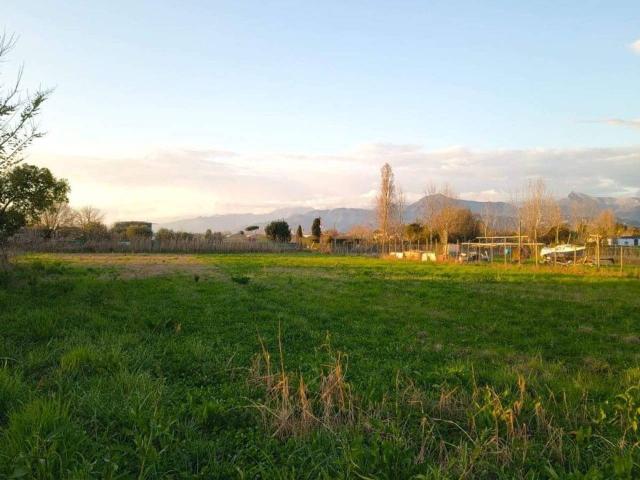 Terreno in vendita a Torre del Lago Puccini, Viareggio