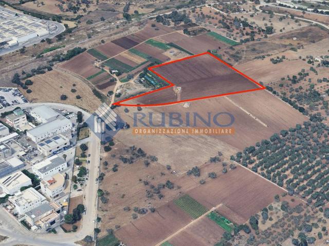 Terreno in vendita a Municipio 2, Puglia