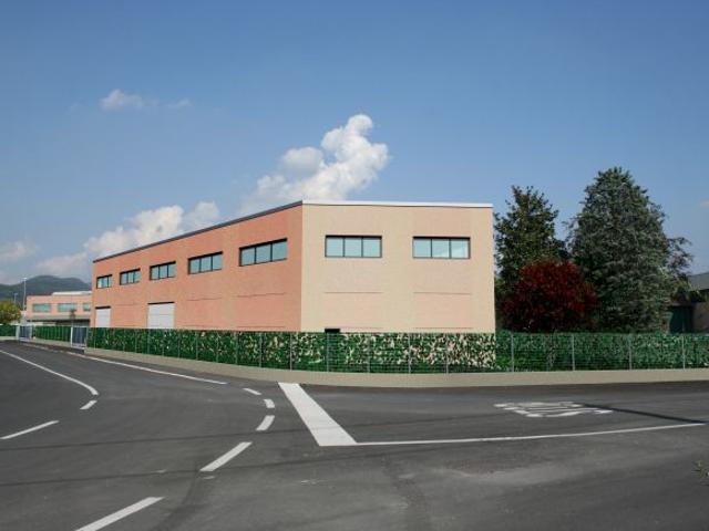Capannone in vendita a Erba, Lombardia
