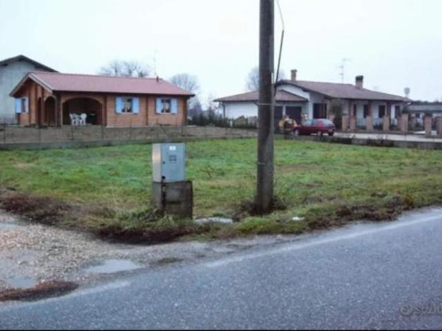 Terreno in vendita a Verrua Po, Pavia